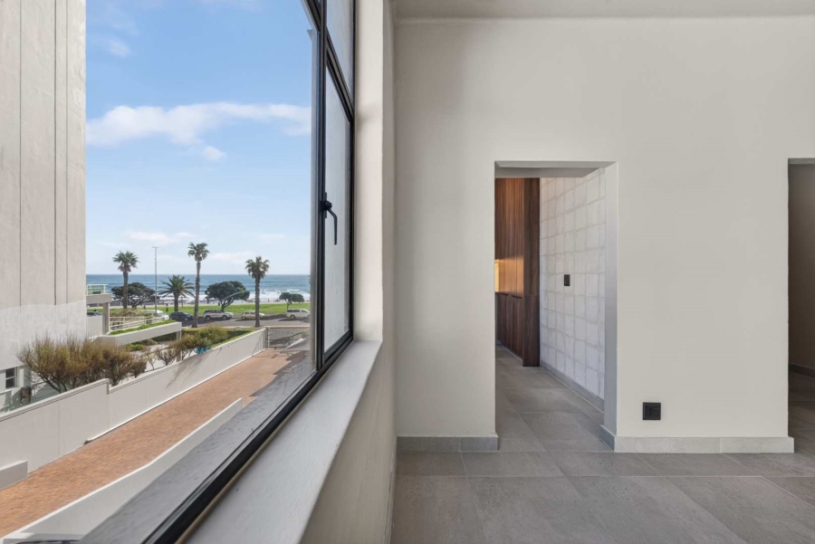 1 Bedroom Property for Sale in Sea Point Western Cape
